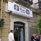 Ci rechiamo ora in via Francesco d�Assisi, l� dove si trova l'antica pasticceria Floro, inaugurata nel 1946